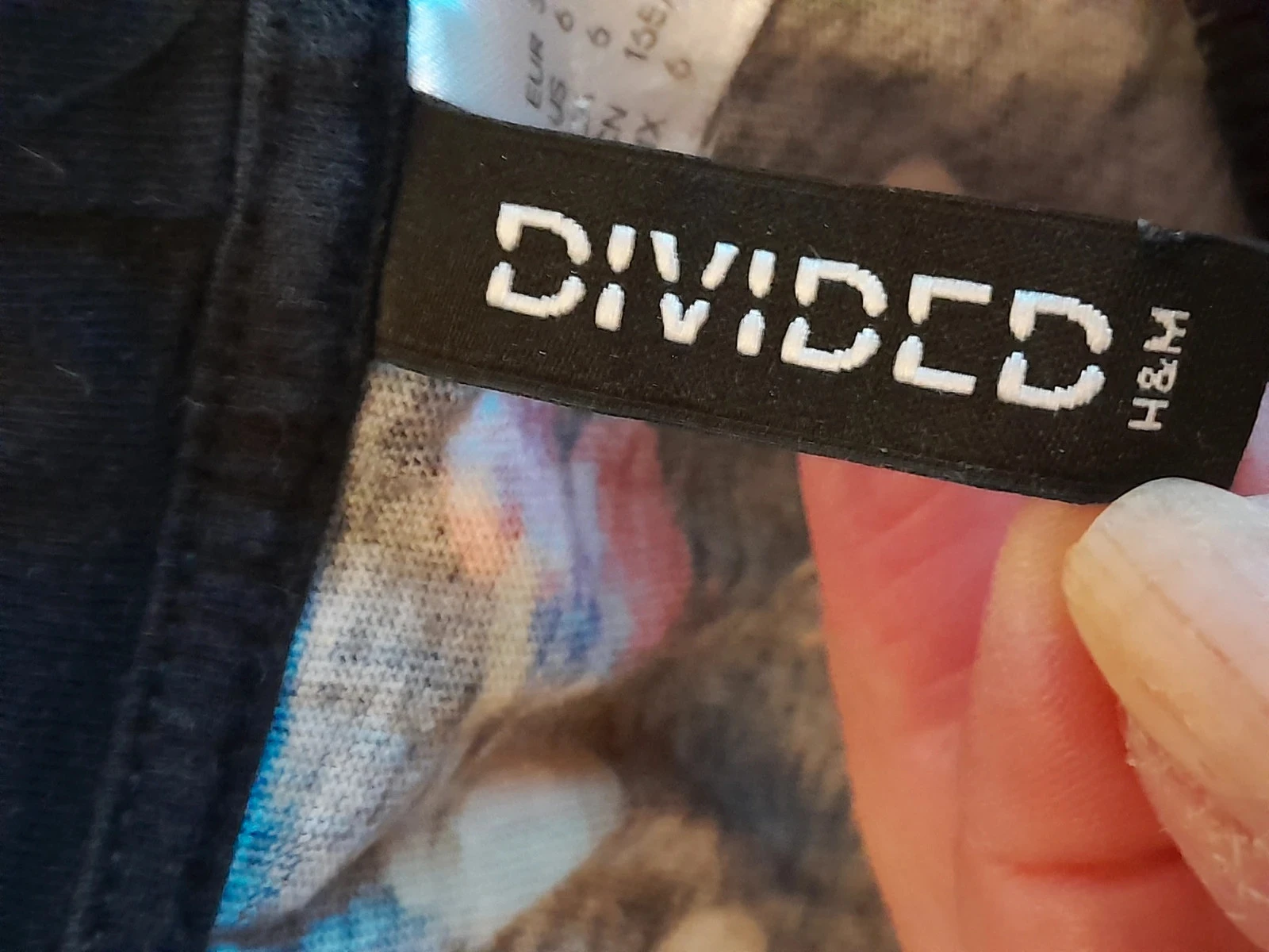 Combinação preta com estampa de pizzas e frutas, tamanho 36, H&M Divided – photo 9